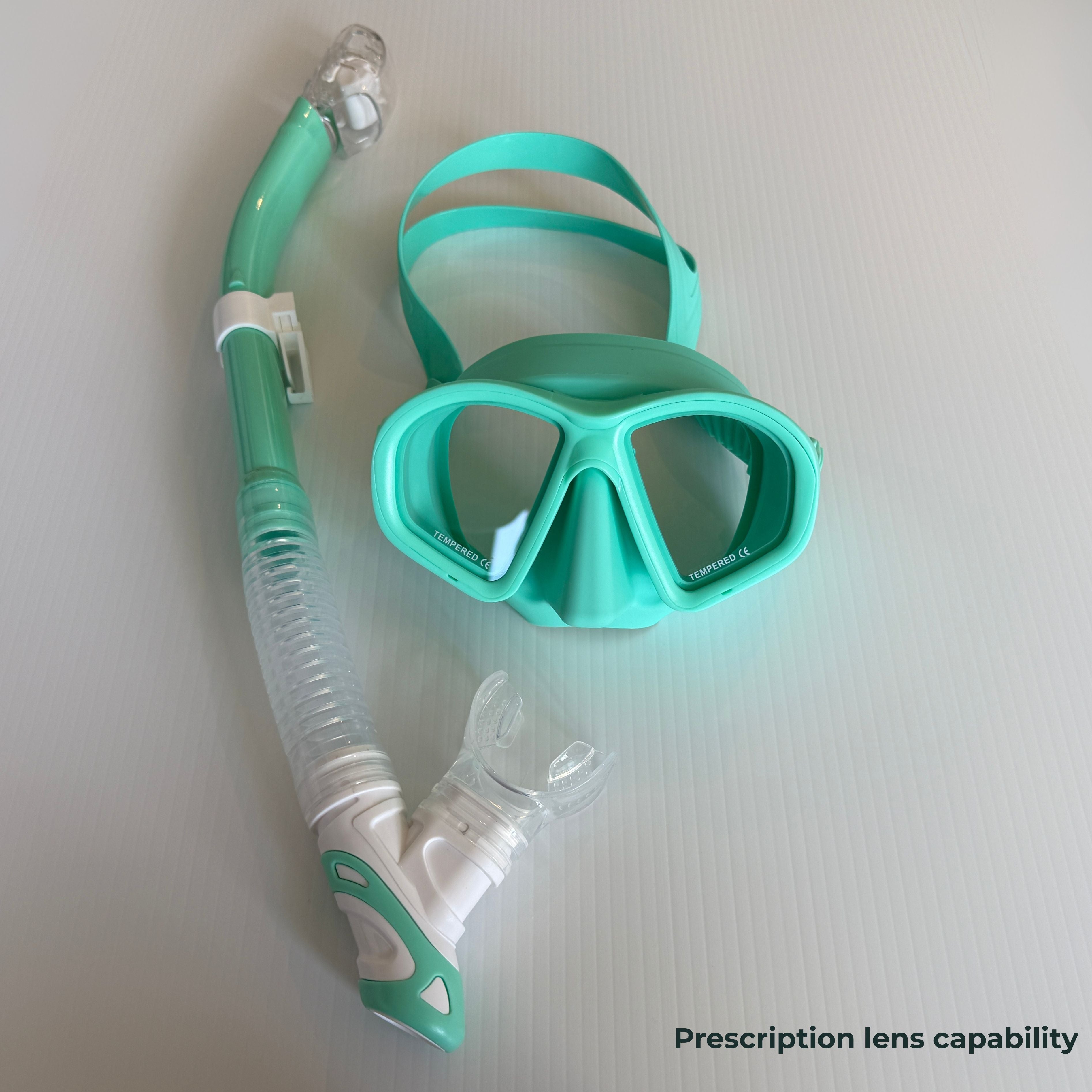 BOLDE Turquoise snorkel and mask set with prescription lens capability