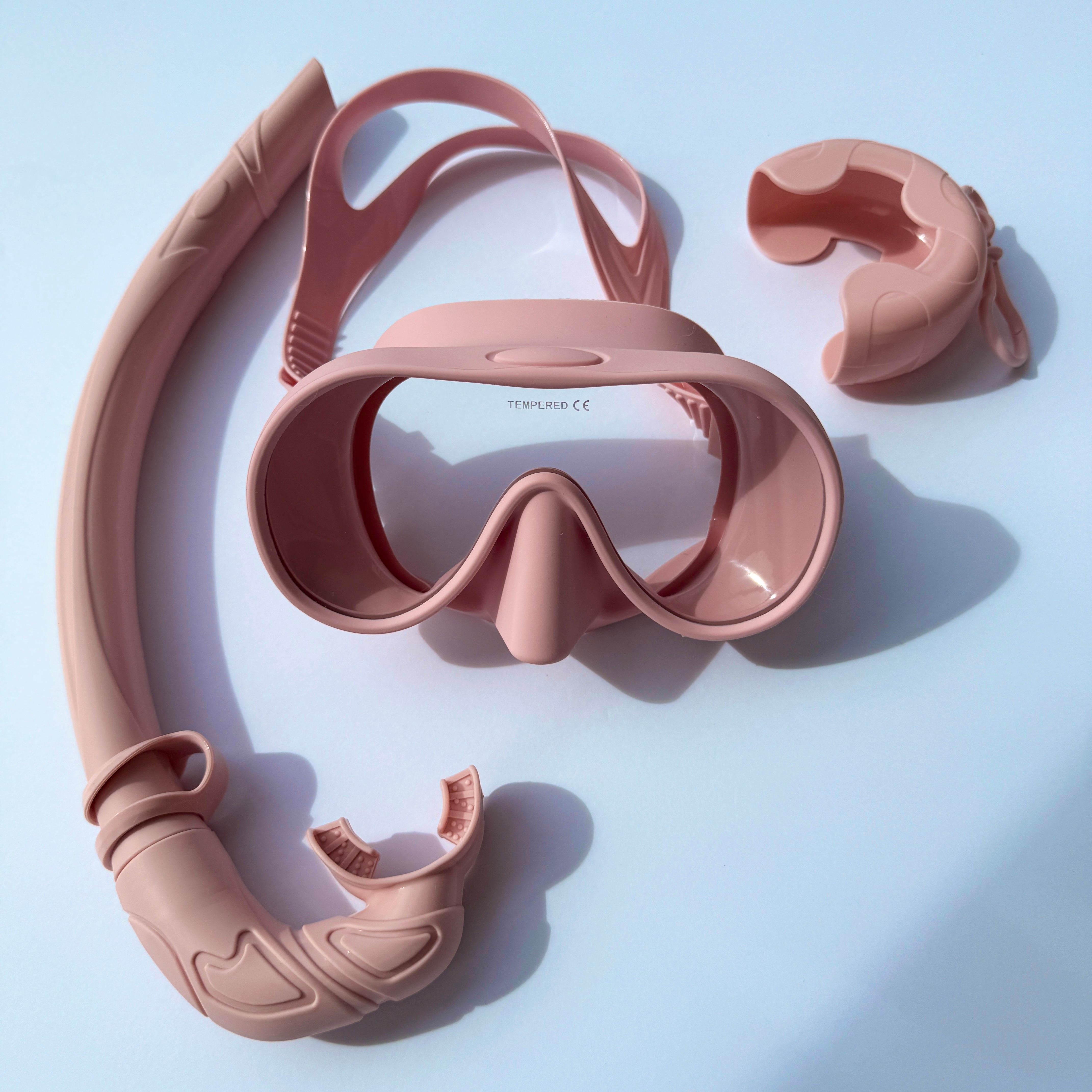BOLDE pale pink diving mask and snorkel set