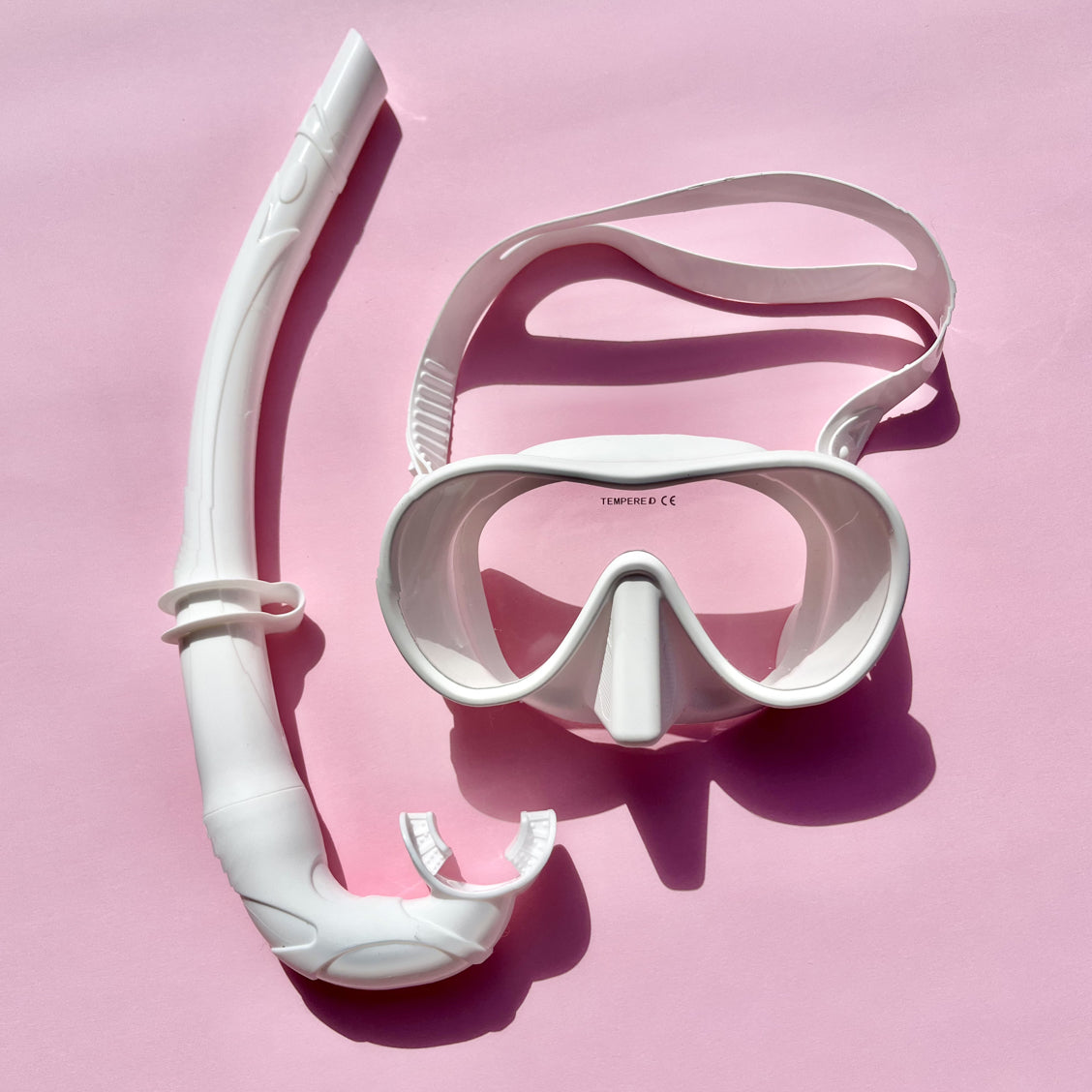 White diving mask and snorkel set