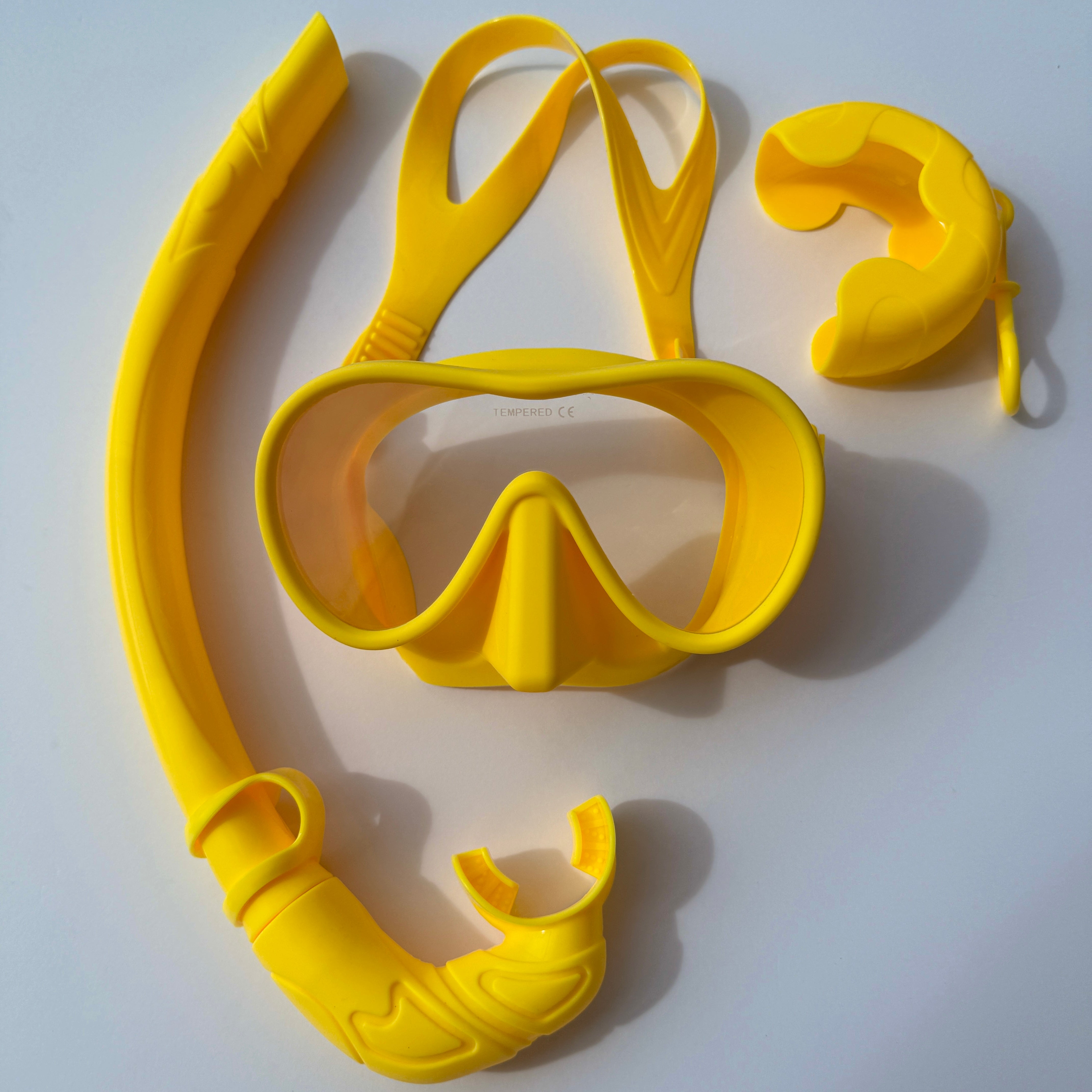 BOLDE Yellow diving mask and snorkel set